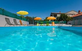 Zale Apartmani